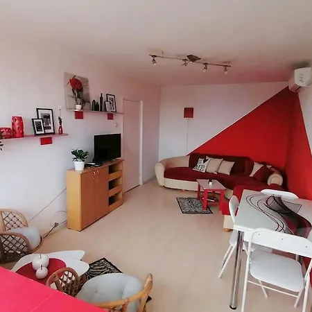 Friends & Family City-residence *